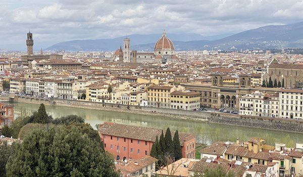 8 luoghi panoramici sul centro storico di Firenze: Piazzale Michelangelo