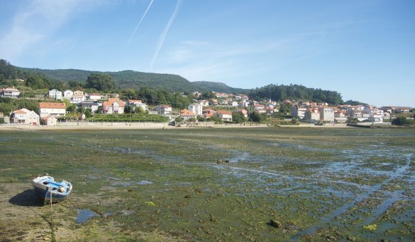 Bassa marea nella ría di Combarro in Galizia (Spagna)