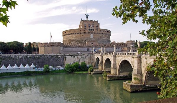 Fiume Tevere e Castel Sant'Angelo a Roma - Vacanza in Italia