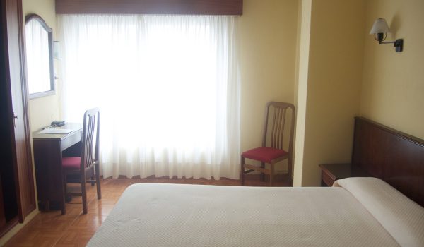 Camera da letto dell'Hotel Nido, a pochi passi dal centro di La Coruña