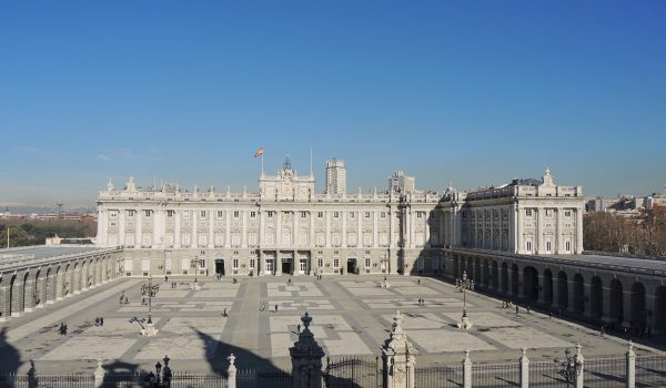 Le location del romanzo "Origin" di Dan Brown: Palazzo Reale a Madrid