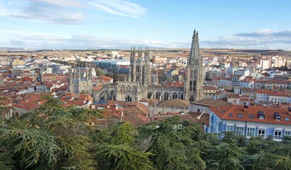 Vistazo de Burgos desde el Mirador del Castillo