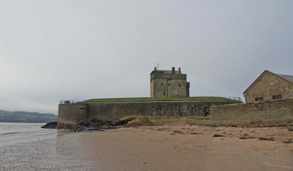 Il Broughty Ferry Castle visto dalla spiaggia