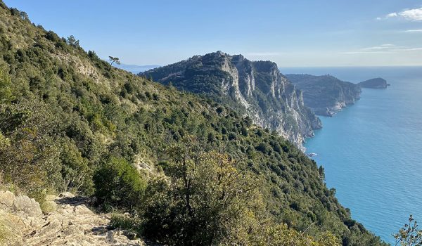 Trekking più belli della Liguria e d'Italia: Sentiero dell'Infinito tra Riomaggiore e Portovenere