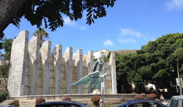 Il Monumento al Ángel Caído a Santa Cruz De Tenerife