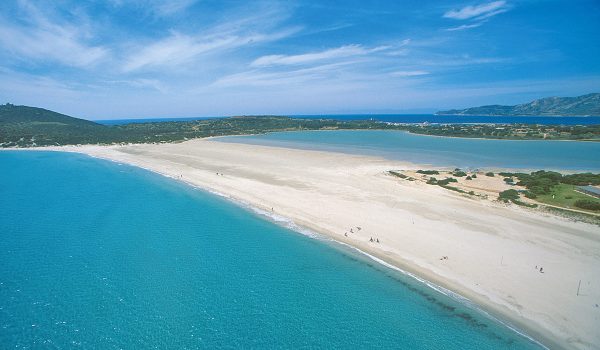 Scorcio panoramico della spiaggia di Villasimius - Sardegna, Italia