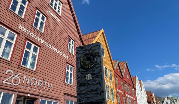 Informazioni per visitare Bergen ed il quartiere Bryggen: voli dall'Italia e dove dormire