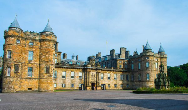 Where/how to buy Holyrood Palace entrance tickets: prices and opening times